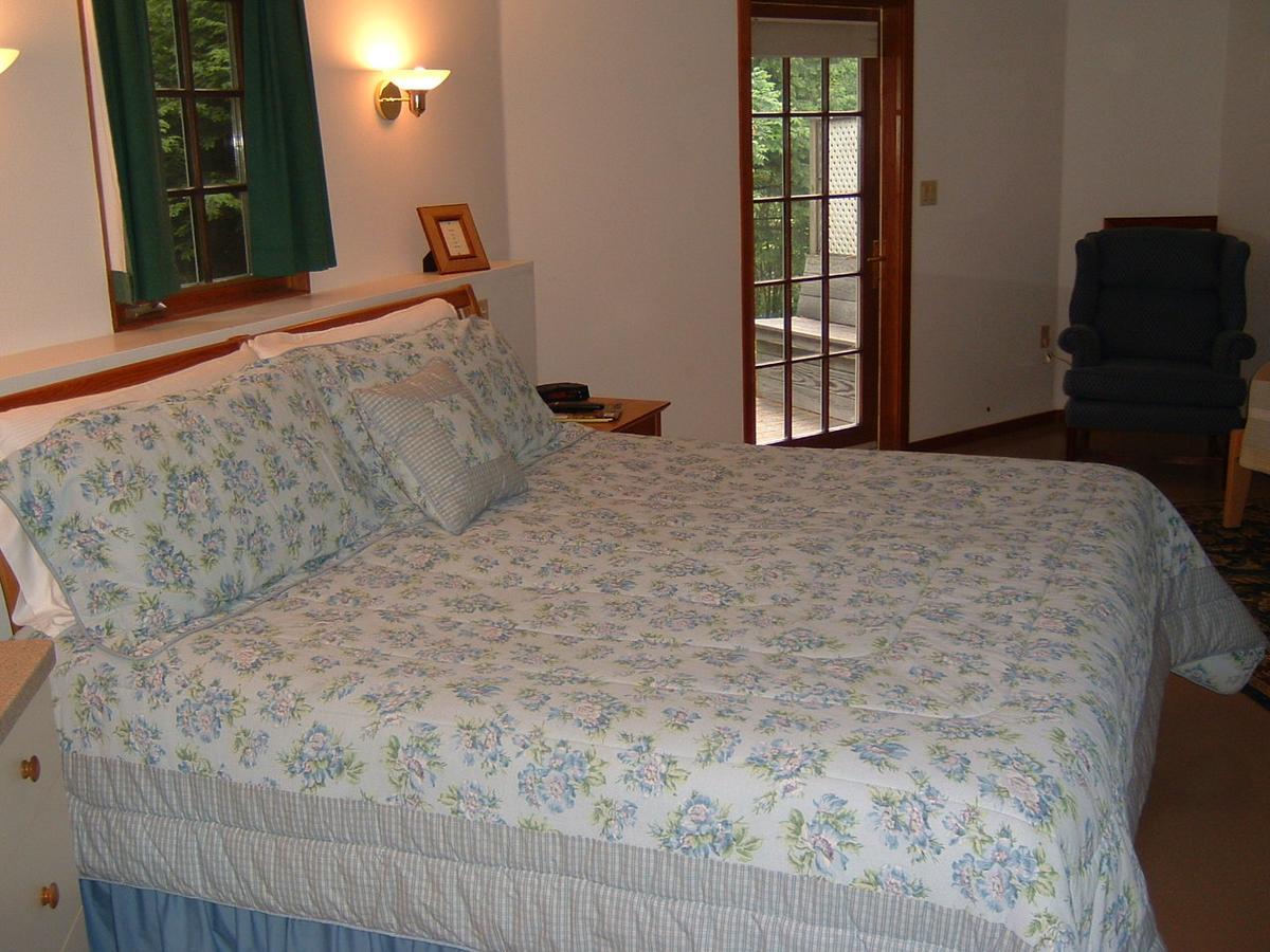 Breakfast On The Connecticut Bed and Breakfast Lyme Esterno foto