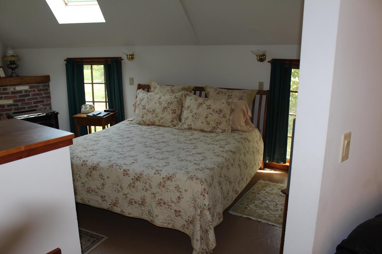 Breakfast On The Connecticut Bed and Breakfast Lyme Esterno foto