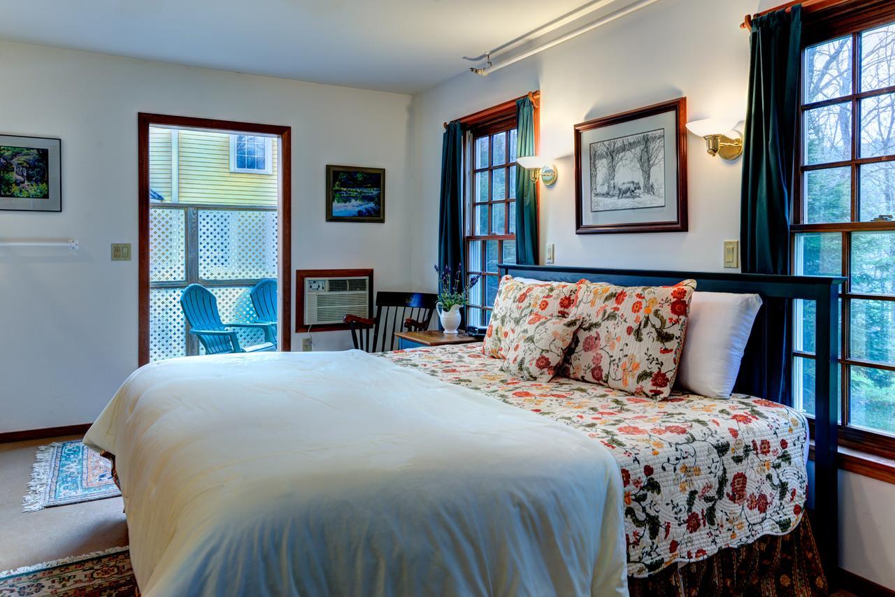 Breakfast On The Connecticut Bed and Breakfast Lyme Esterno foto